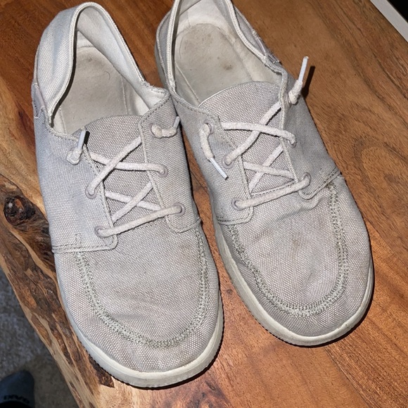 Chaco Shoes - Picture 2 of 4